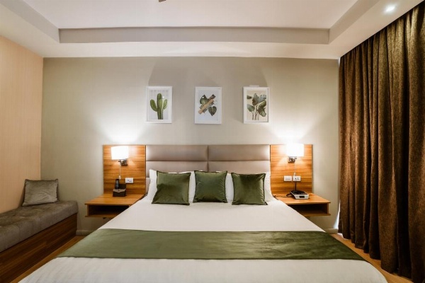Monarch Hotel image 21